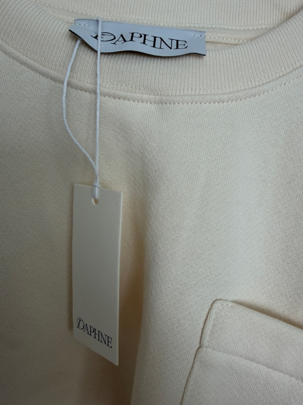 Cream Crewneck Pocket Sweatshirt - Women - Picture 3 of 4